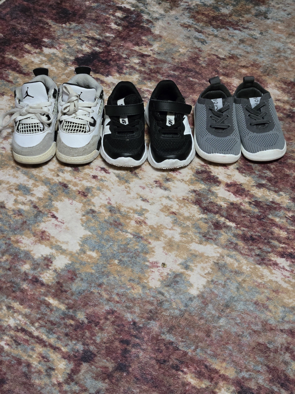 Toddler Boy Sneaker Bundle 3 Pairs Size 5C- Jordans, New Balance, Morendl